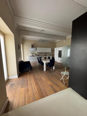 Suite Con Terrazza In Centro Storico คาตาเนีย ภายนอก รูปภาพ